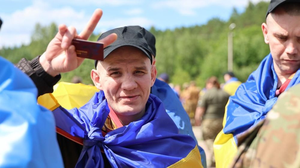 76-й обмін полоненими: з російської неволі повернулися ще 160 Захисників!