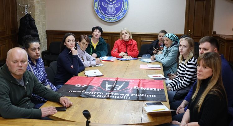 Зустріч з родинами зниклих безвісти та полонених бійців 67-ої ОМБр