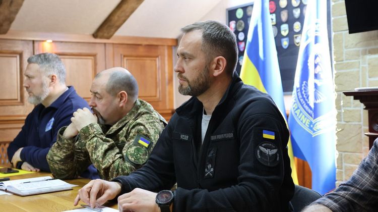 Секретар Коордштабу зустрівся з родинами полонених азовців