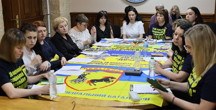 У Коордштабі відбулася зустріч з родинами бійців 210-го окремого штурмового полку «Берлінго»