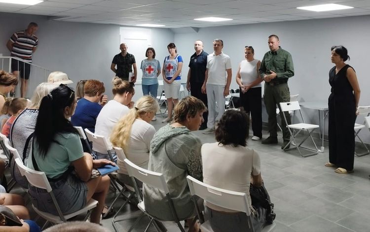 Виїзні зустрічі з родинами Захисників у Роганській та Новопокровській територіальних громадах Харківської області