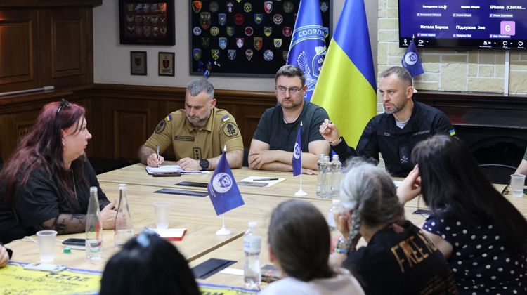 Дмитро Усов зустрівся з родинами військовополонених бійців 12-ї бригади спеціального призначення «Азов»
