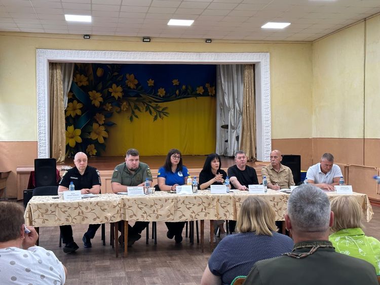 У Жашкові та Шаргороді відбулися виїзні зустрічі з родинами полонених і зниклих безвісти Оборонців
