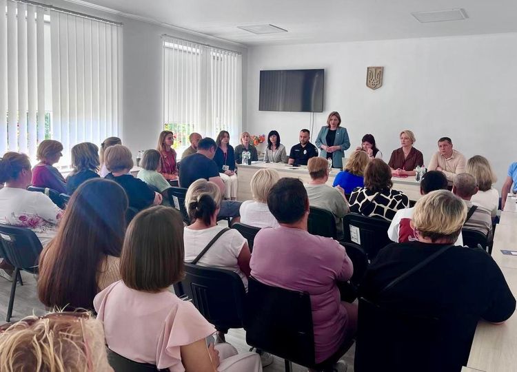 На Хмельниччині відбулася зустріч з родинами полонених та зниклих безвісти військовослужбовців